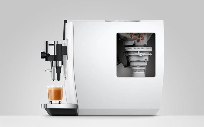 e8_ed_pianowhite_feature4.jpg?mw=655&hash=281920160E8714AF2CF38446A0EE5044